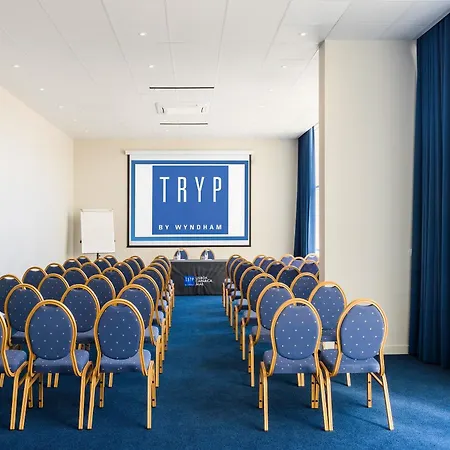 Tryp By Wyndham Lisboa Caparica Mar ホテル 4*
