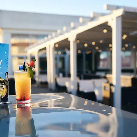 ホテル Tryp By Wyndham Lisboa Caparica Mar