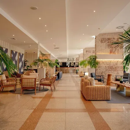ホテル Tryp By Wyndham Lisboa Caparica Mar 4*
