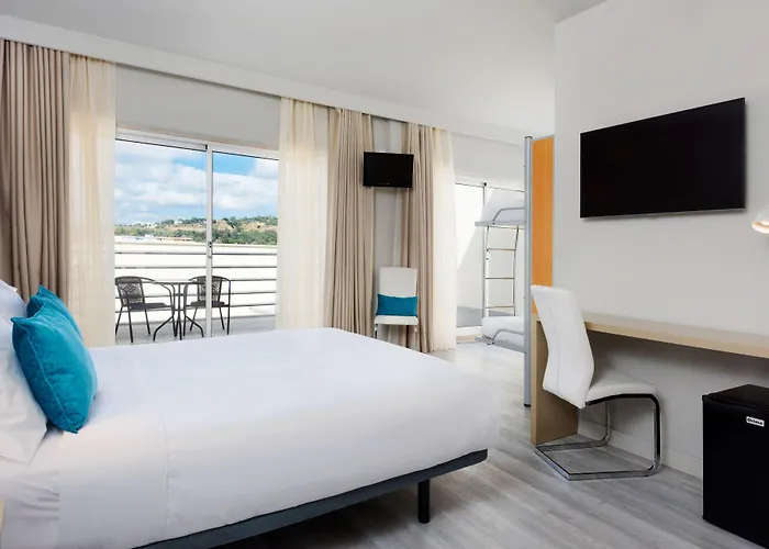 Hotel Tryp By Wyndham Lisboa Caparica Mar