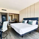 Hotel Tryp By Wyndham Lisboa Caparica Mar 4*