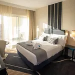 Tryp By Wyndham Lisboa Caparica Mar Otel