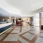 Tryp By Wyndham Lisboa Caparica Mar 4*