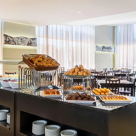 Tryp By Wyndham Lisboa Caparica Mar מלון