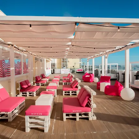 Tryp By Wyndham Lisboa Caparica Mar 4*