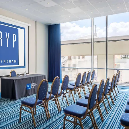 Tryp By Wyndham Lisboa Caparica Mar Hotel 4*