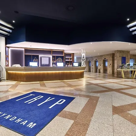 Tryp By Wyndham Lisboa Caparica Mar 4*