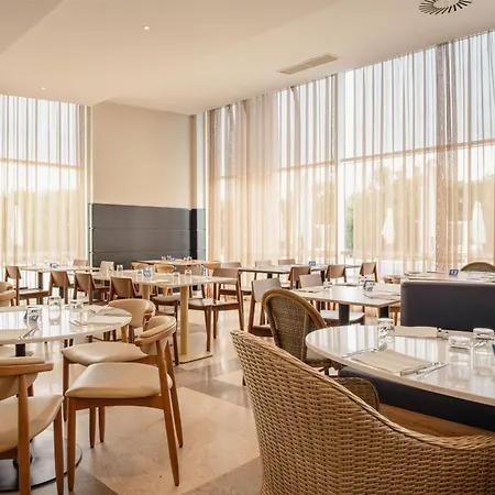 Tryp By Wyndham Lisboa Caparica Mar 4*