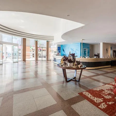 Tryp By Wyndham Lisboa Caparica Mar 酒店 4*
