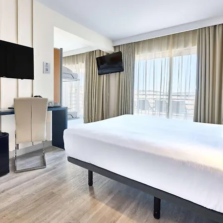 酒店 Tryp By Wyndham Lisboa Caparica Mar 4*