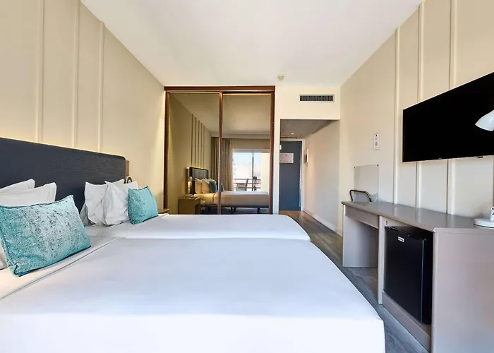 Hotel Tryp By Wyndham Lisboa Caparica Mar