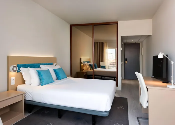 Tryp By Wyndham Lisboa Caparica Mar Hotel 4*